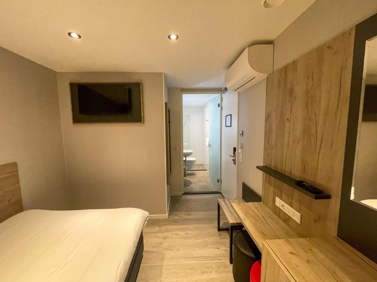 Budget Double or Twin room without window,1177066996:JPEG